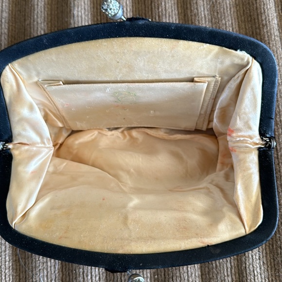 L & M VTG Clutch Purse black satin, satin-lined 1950’s  Mid Century modern - Picture 5 of 14